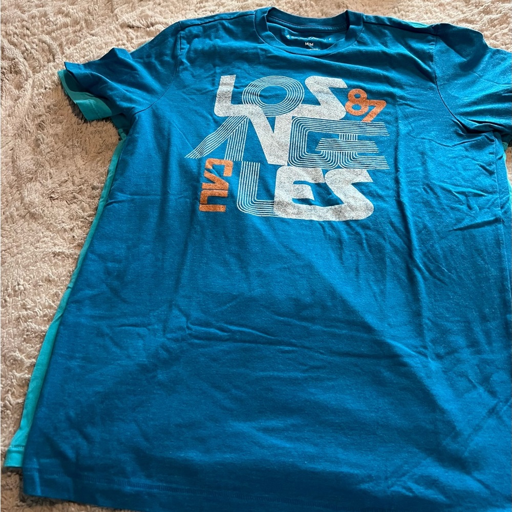 4 mens tshirts . Aeropostale & american eagle - Picture 12 of 13